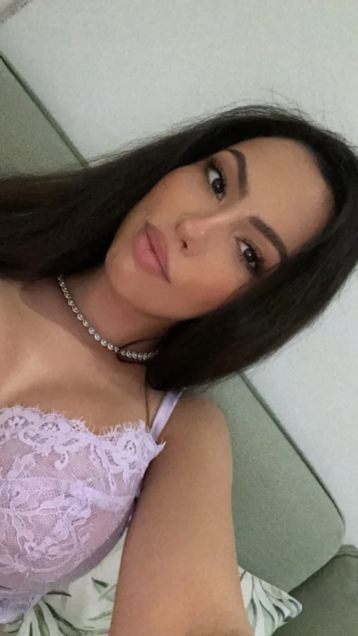Beaus selfie gallery profile picture at this London escort agency 