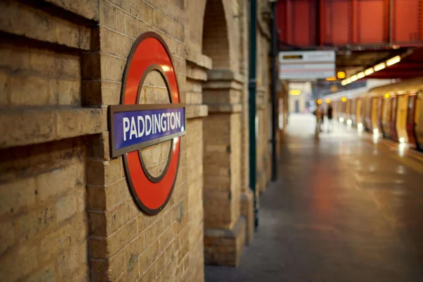 a sign of paddington tube station