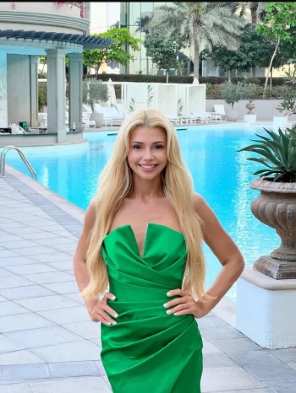 Selfie gallery profile picture of Affery at this escort agency 