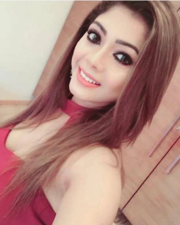 Deepaks selfie gallery profile picture 
