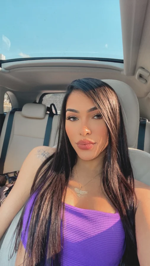 Trinnys selfie gallery profile picture 