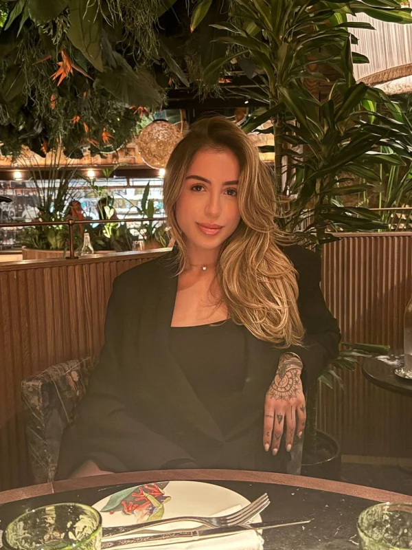 Selfie gallery profile picture of Gabriella at this escort agency 