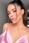 Selfie profile picture for Serena 